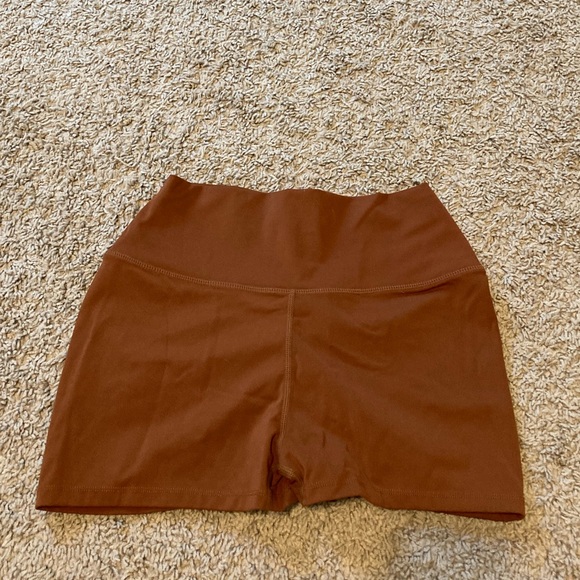 Crop shop botique 2” - Picture 2 of 3